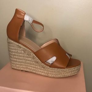 Platform sandals